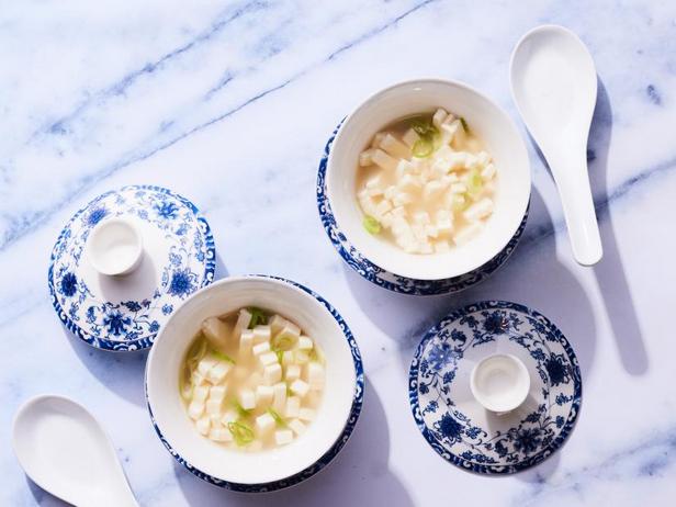 Как приготовить - Суп мисо с хризантемой из тофу