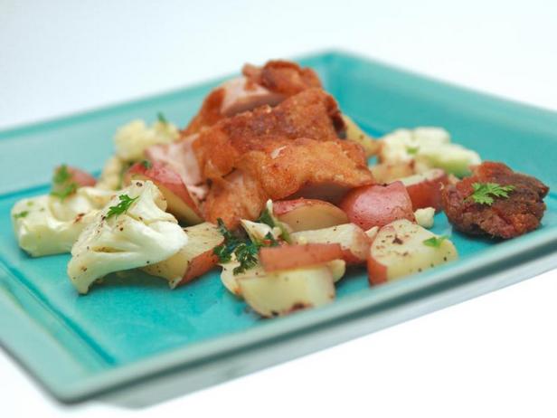 Как приготовить - Фаршированная куриная грудка в соусе карри с печёным картофелем и цветной капустой