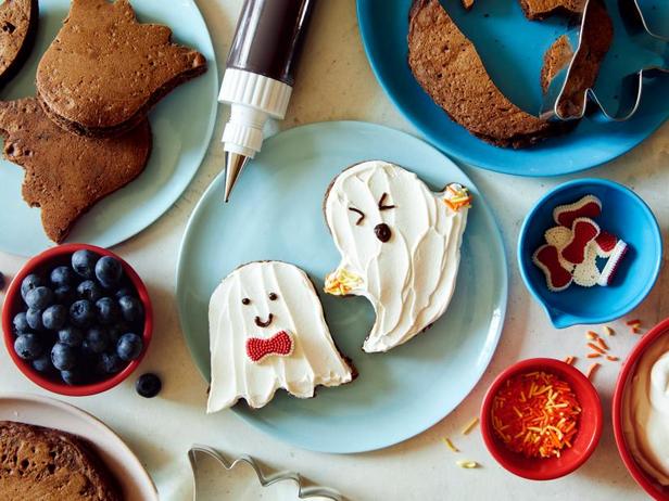 Как приготовить - Шоколадные панкейки «Призраки» для Хэллоуина