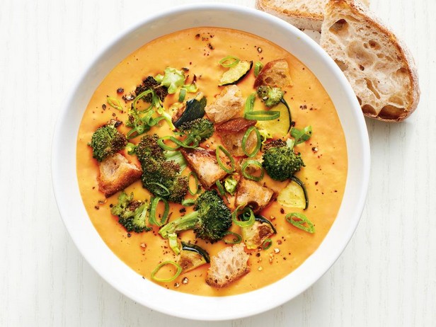 Морковно-имбирный суп пюре из печеных овощей