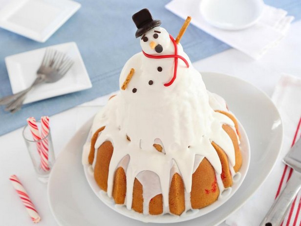 Новогодний торт «Тающий снеговик»