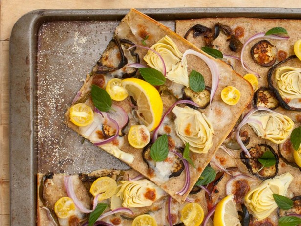 Греческая пицца с наливным коржом